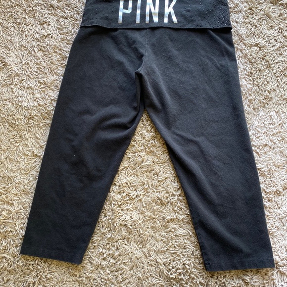Victoria's Secret Y2K Pink Yoga Knee Length Activewear Capris - Picture 2 of 5